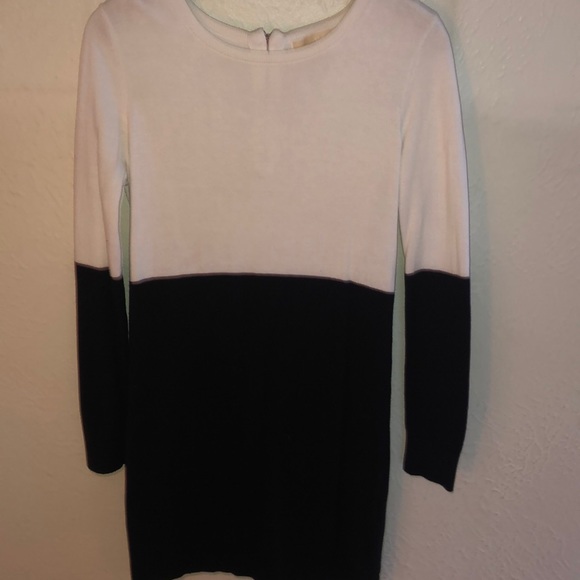 MK DRESS 🖤 - Picture 2 of 5